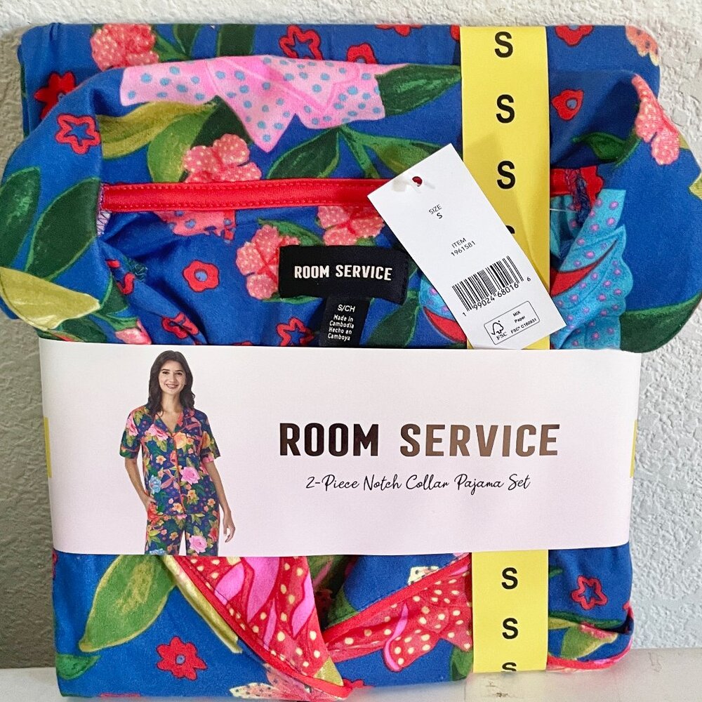 NEW Room Service Notch Collar Pajamas NWT S Short Sleeve Top Pants Blue Floral - Picture 5 of 8